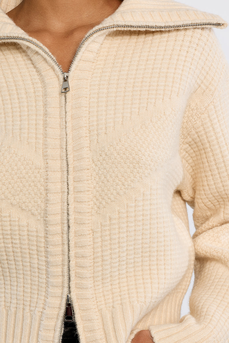 YOUNG LADIES KNITTED JACKET