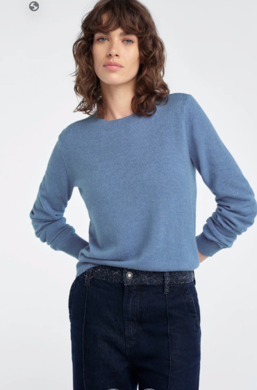 The Favorite Cashmere Crew sweater
