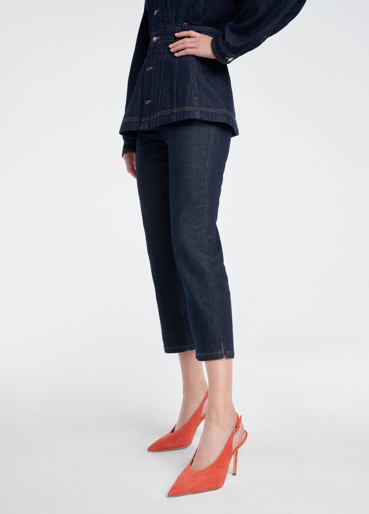 THE JADE CAPRI TROUSER